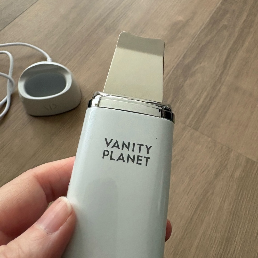 Vanity Planet Exfoliating and Lifting Wand
